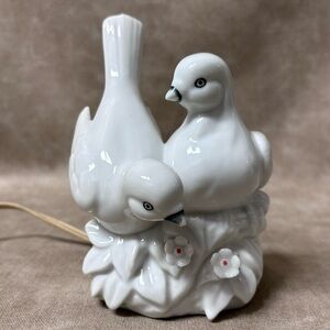 Vintage White Doves in Love Night Light Made in Japan